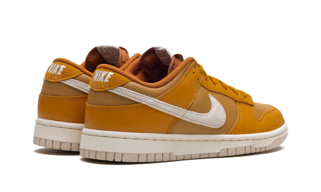 Dunk Low "Monarch" HJ9121 815