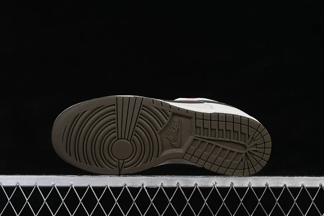 Nike SB Dunk Low "Year of the Dragon"