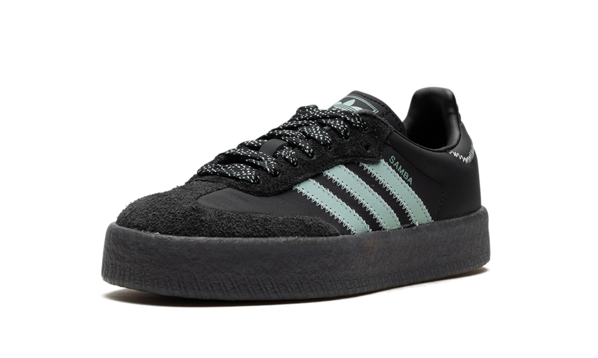 Sambae WMNS "Core Black Haze Green" IE9110