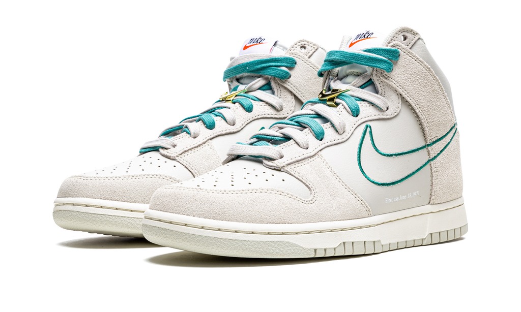 Dunk High SE "First Use - Green Noise" DH0960 001