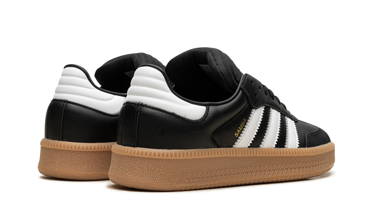 Samba XLG "Black White Gum" IE1379