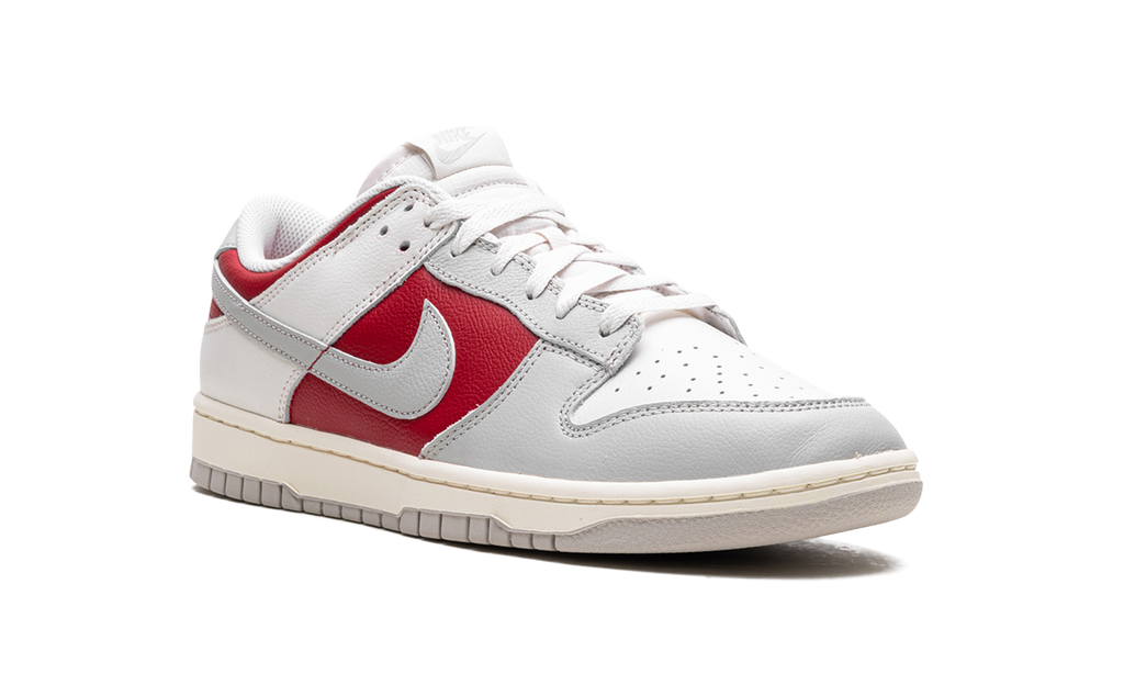 Dunk Low "Ultraman" HJ9093 030