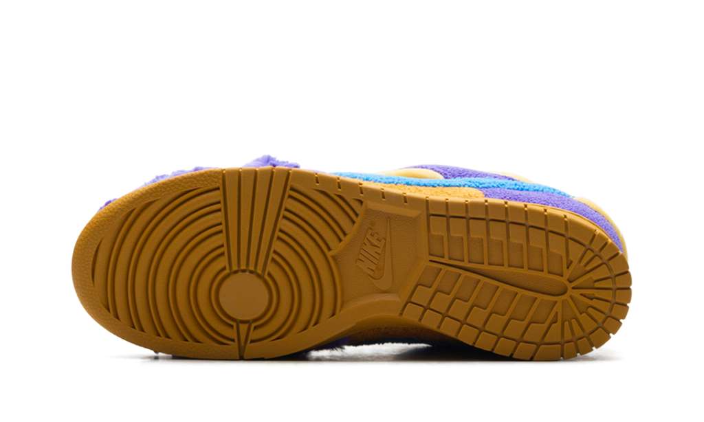 Dunk Low "CPFM Swamp Sponge - Psychic Purple" IH5094 500