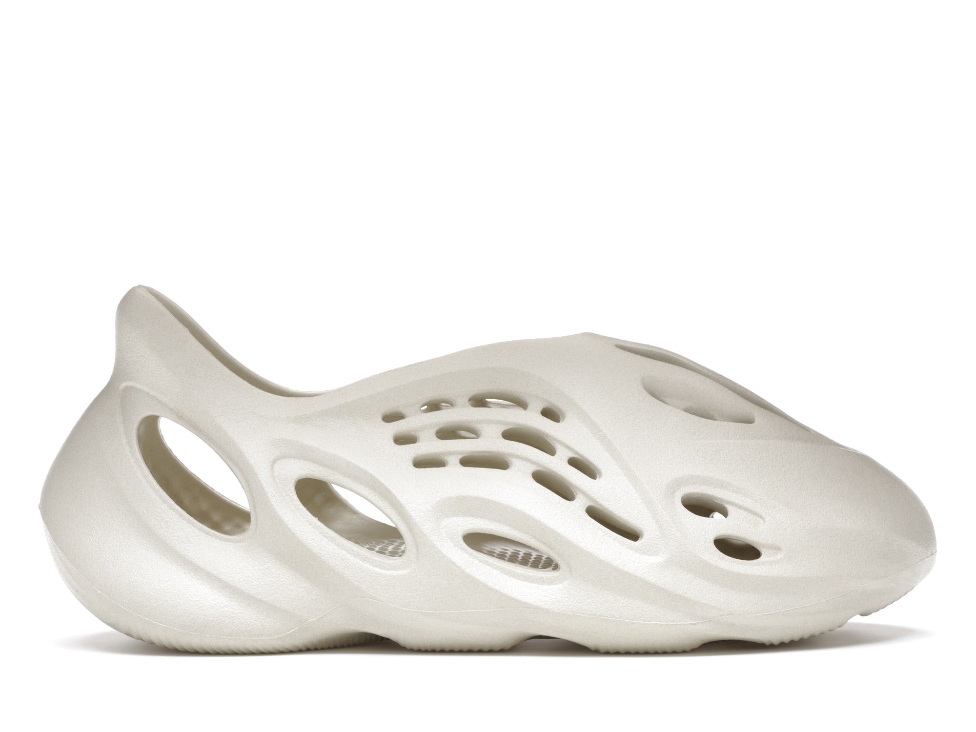 Sand Yeezy Foam RNNR