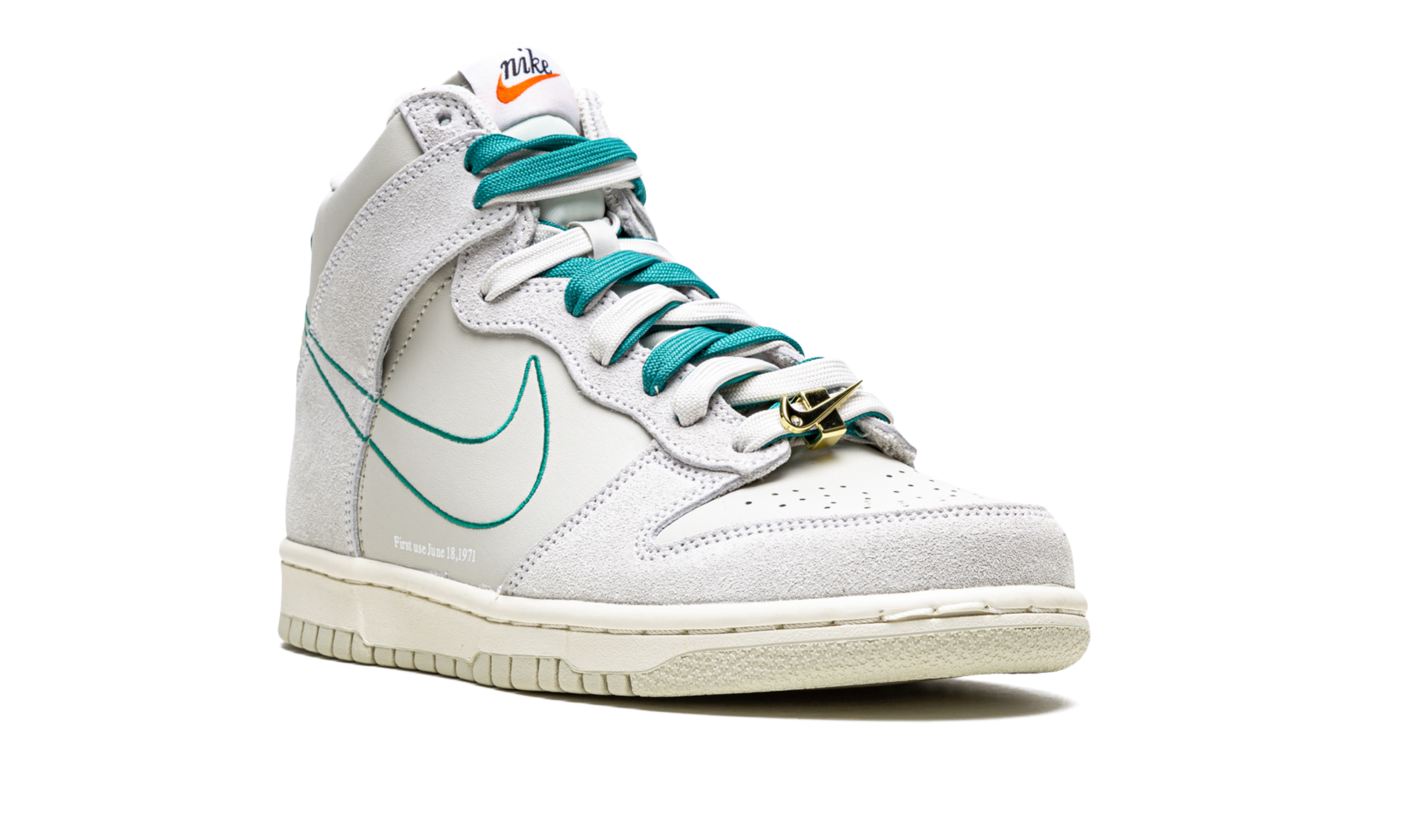 Dunk High SE GS "First Use - Green Noise" DD0733 001