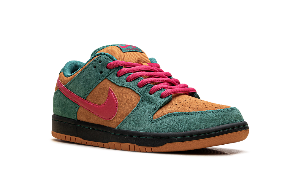 SB Dunk Low Pro "Green Noise Watermelon" HQ1625 301