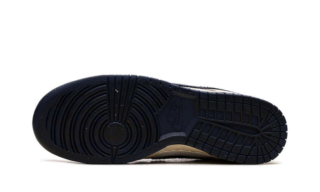 Dunk Low "Stranger Things Phantom" IH6766 001