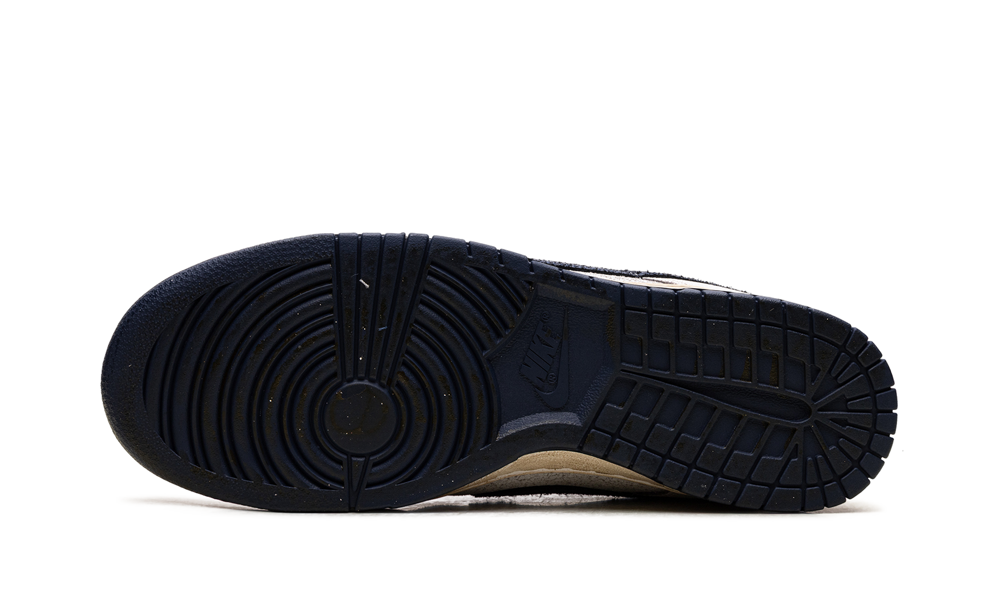 Dunk Low "Stranger Things Phantom" IH6766 001