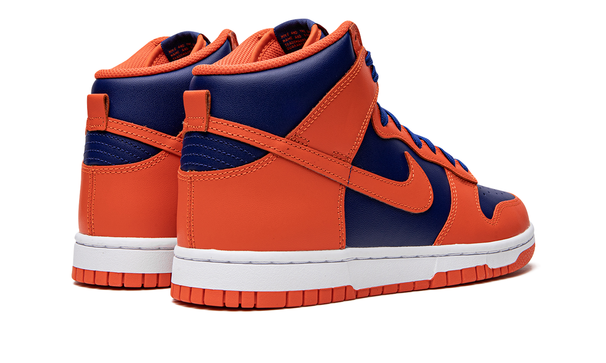 Dunk High "Knicks" DD1399 800