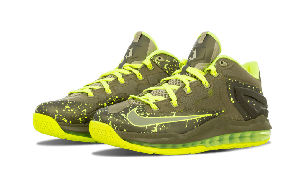 Max Lebron 11 Low "Dunkman" 642849 200