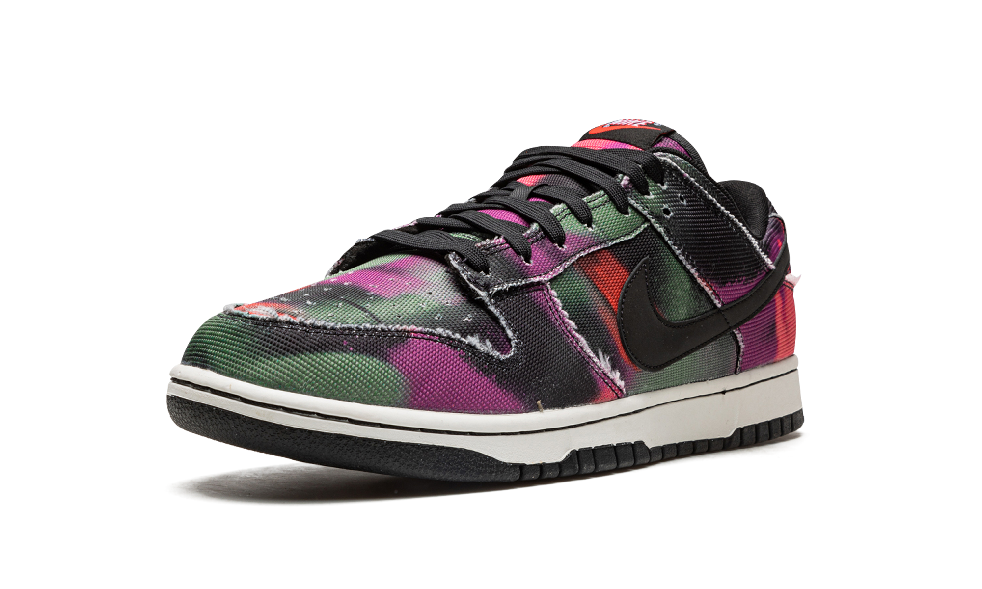 Dunk Low Retro PRM "Graffiti" DM0108 002