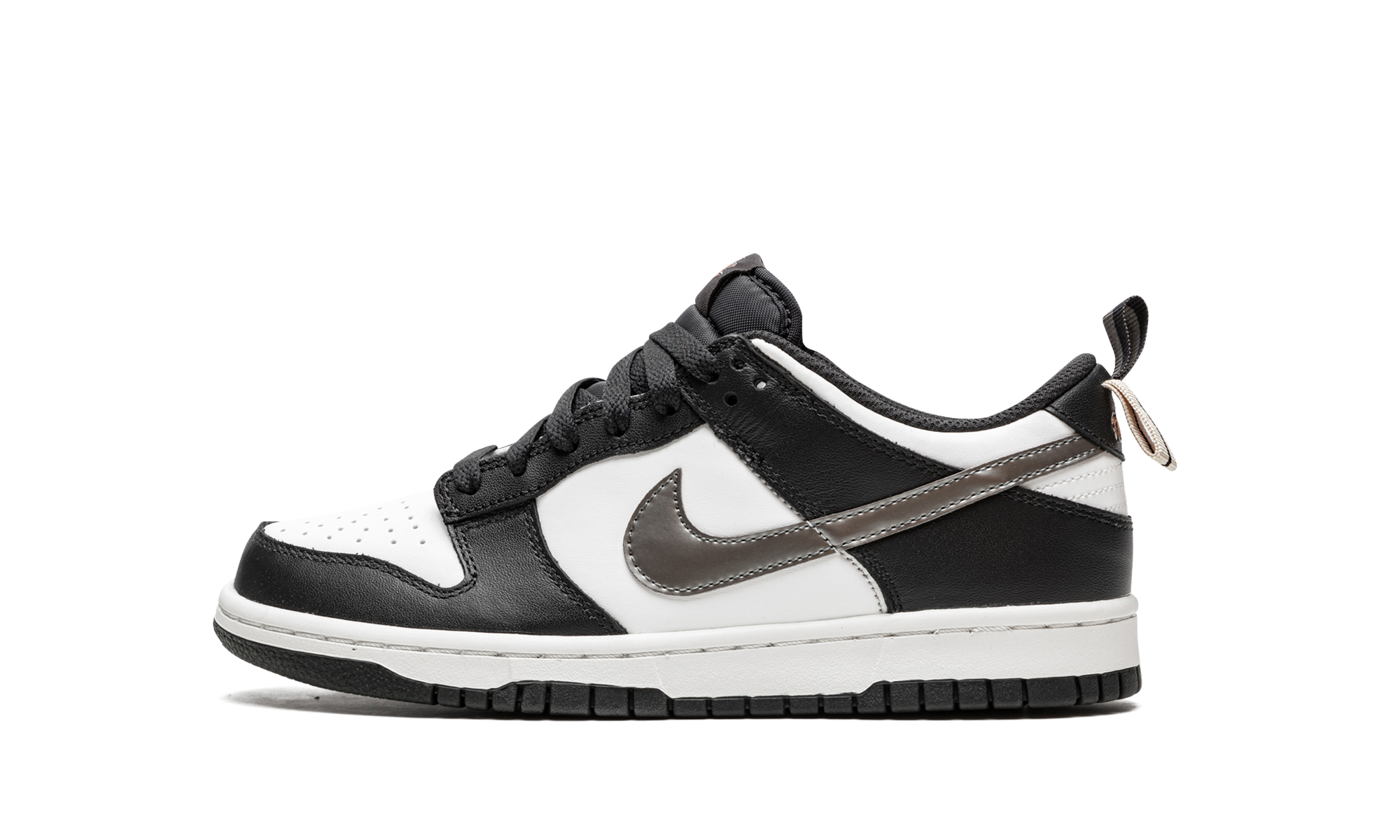 Dunk Low "Black White Metallic" DH9764 001