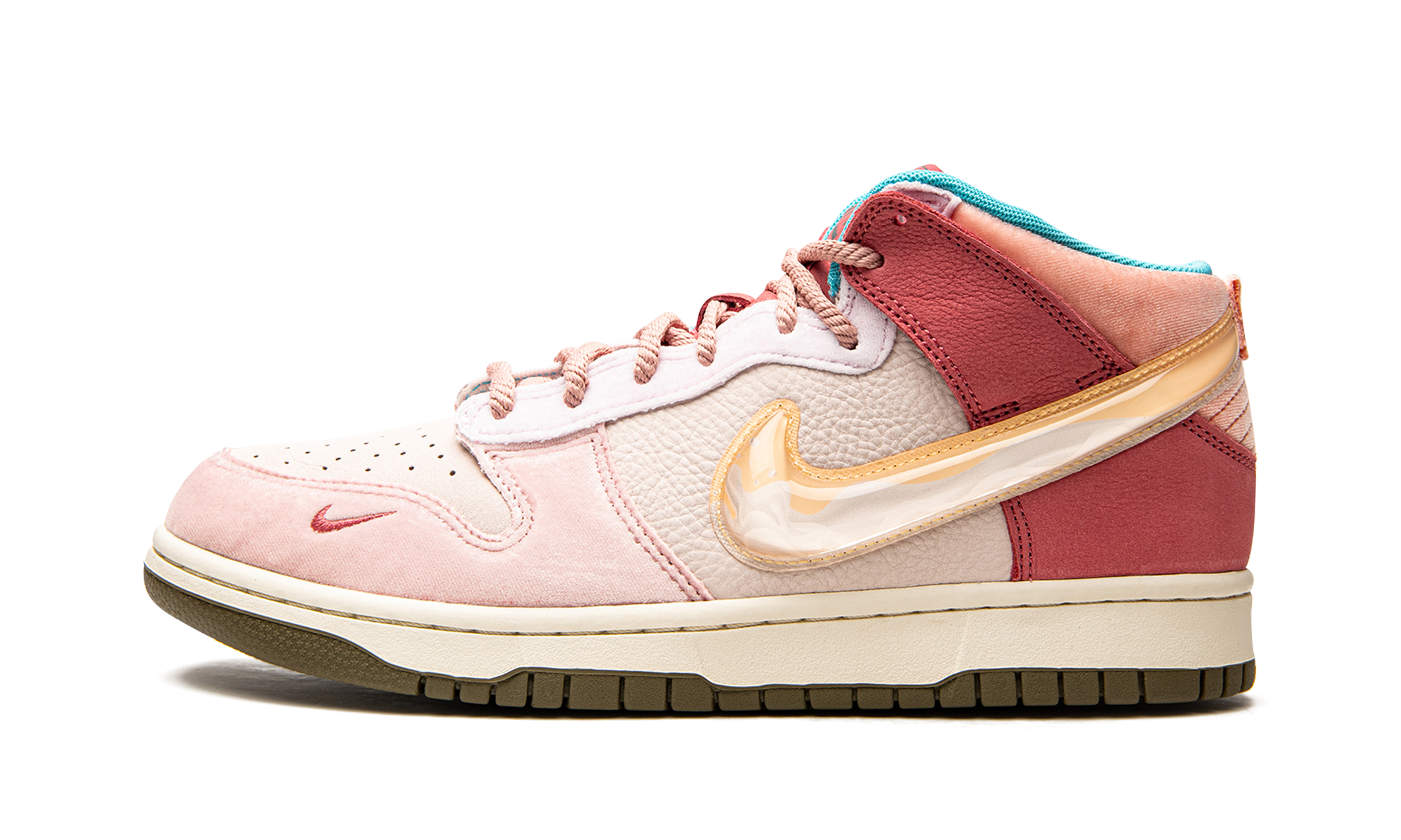 Dunk Mid "Social Status - Strawberry Chocolate" DJ1173 600