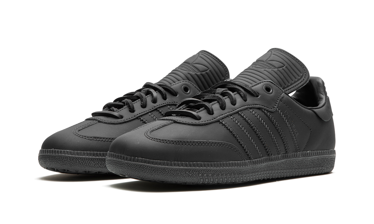 Humanrace Samba "Pharrell Williams - Charcoal" IE7291