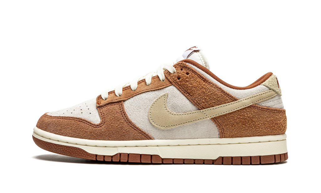 Dunk Low PRM "Medium Curry" DD1390 100