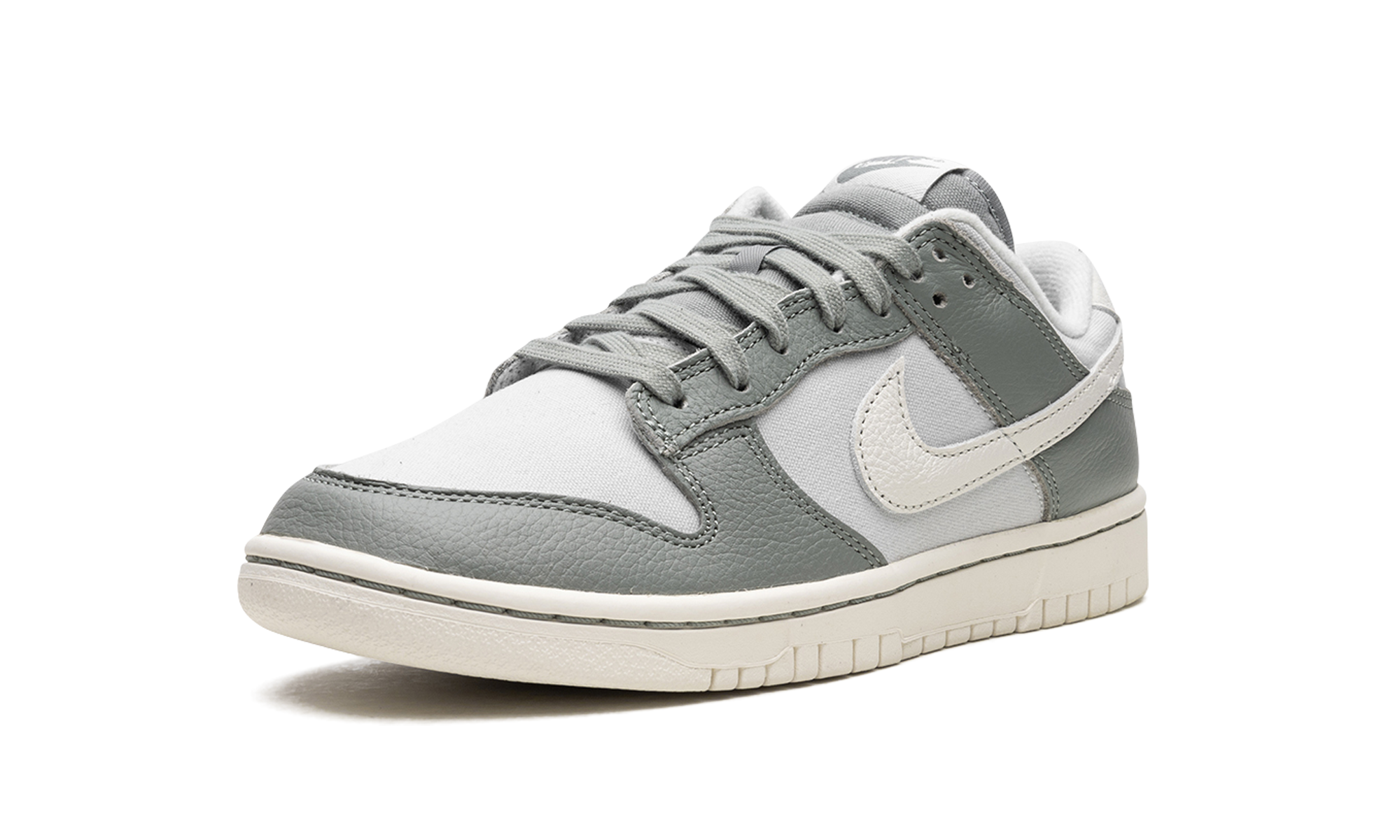 Dunk Low Retro PRM "Mica Green" DV7212 300