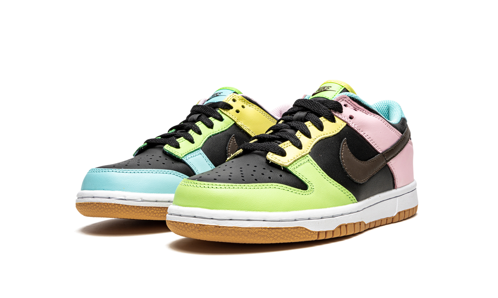 Dunk Low SE GS "Free 99" CZ2496 001