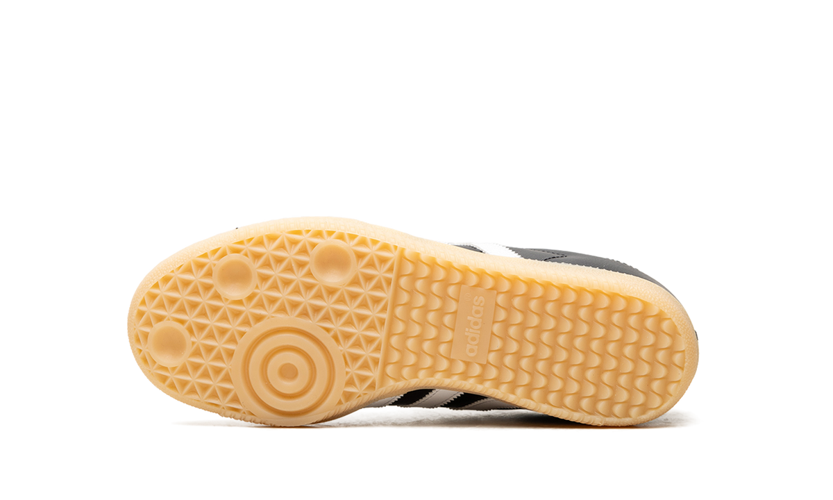 Samba OG GS "Core Black Cloud White Gum" JQ8555