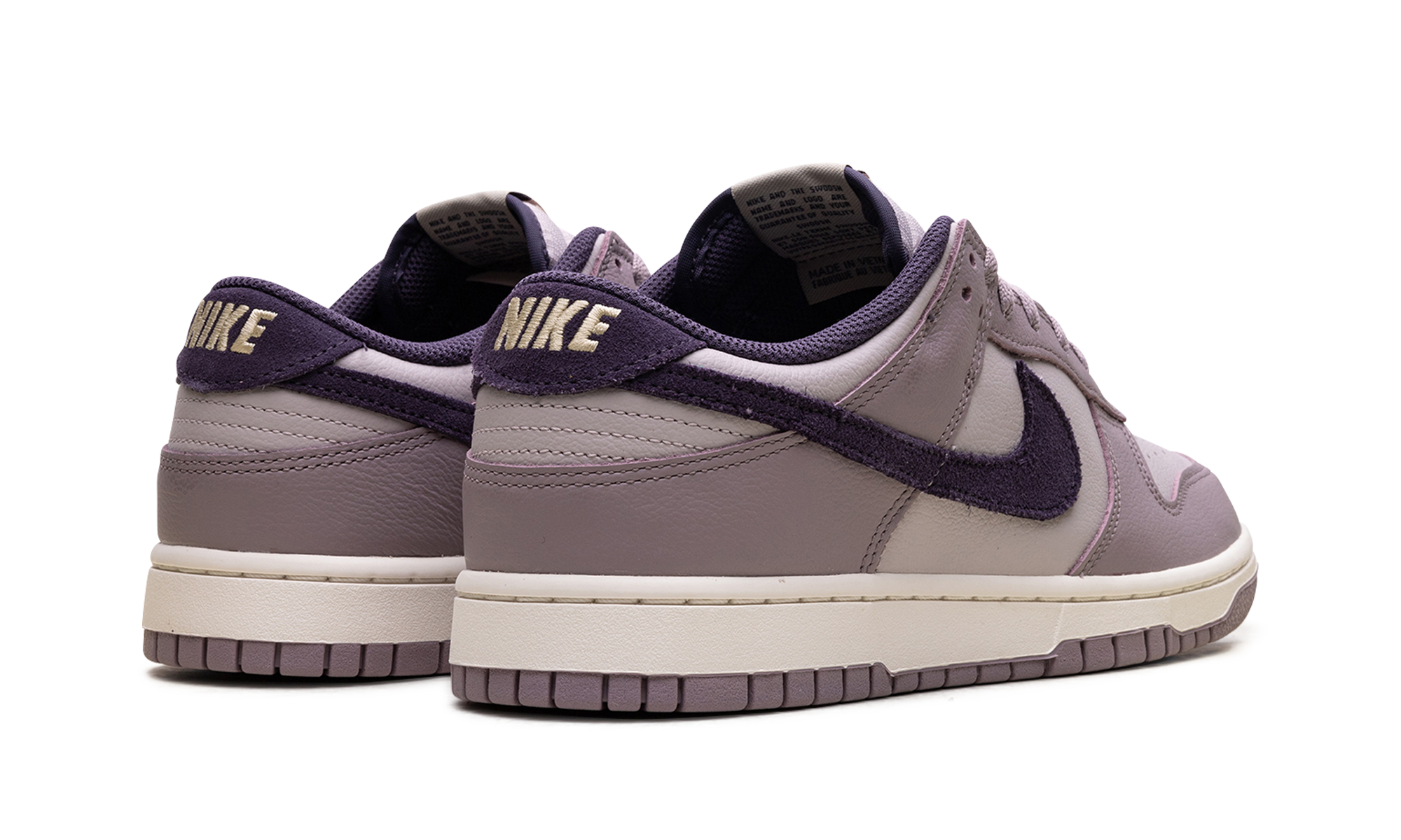 Dunk Low SE "Light Violet Ore" HQ3642 202