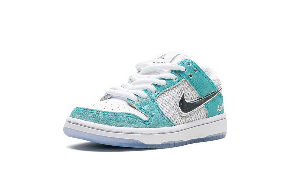SB Dunk Low Pro QS PS "April Skateboards" FZ6106 300