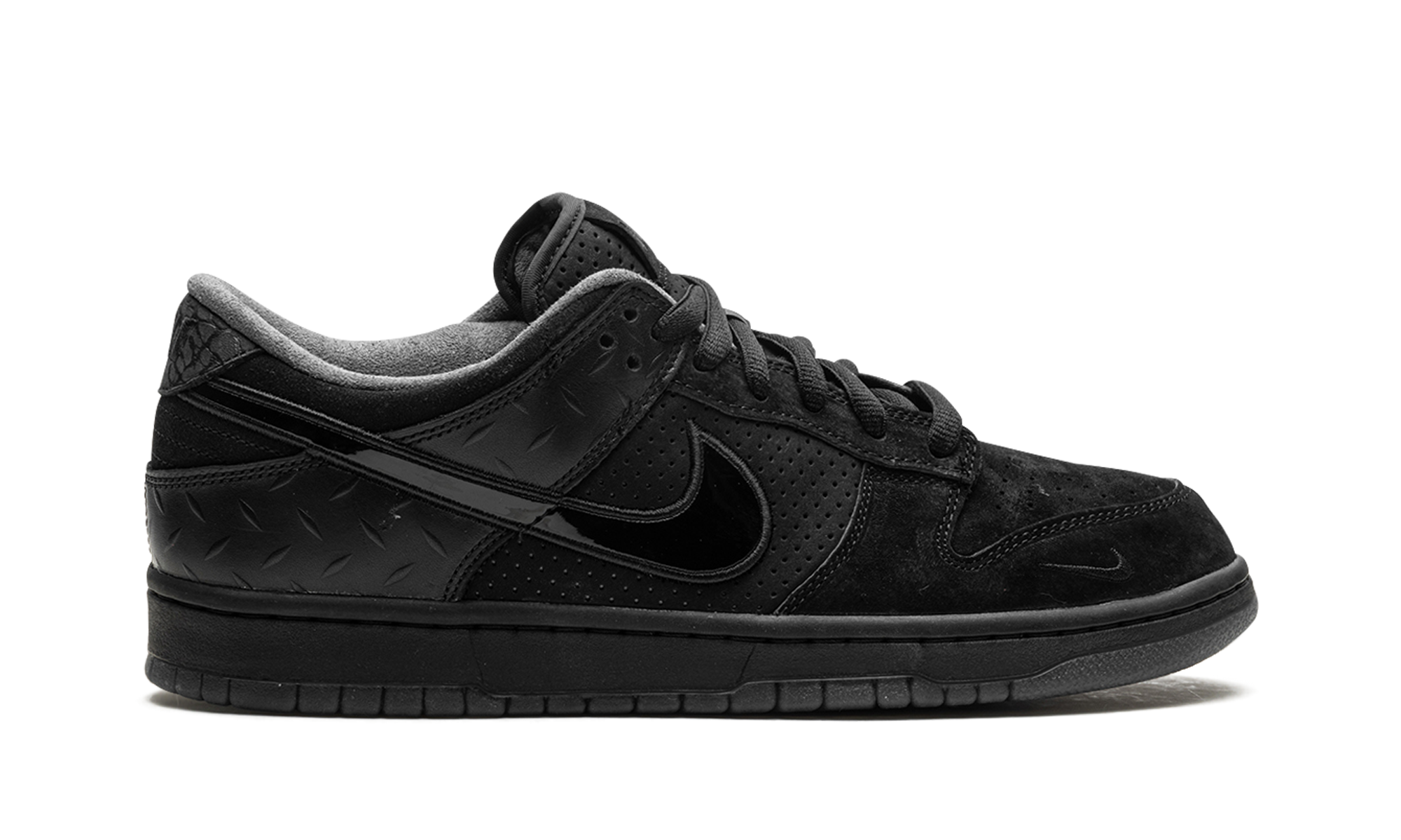 Dunk Low Black "Division Street - What The Duck Alternate" HV1470 001