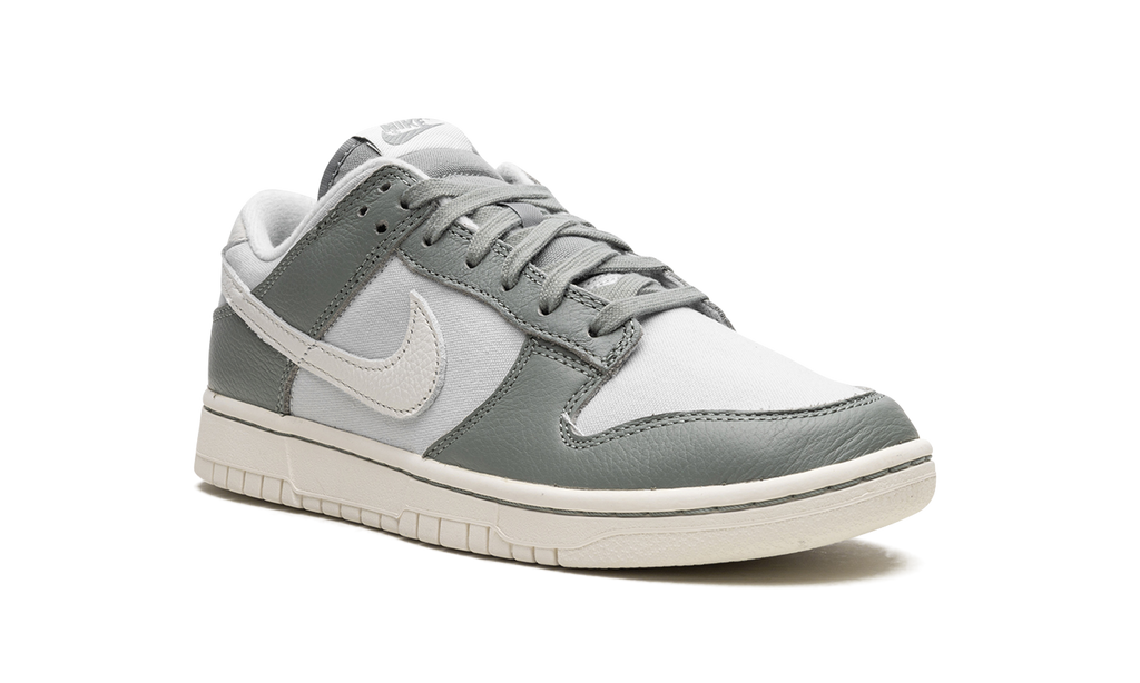 Dunk Low Retro PRM "Mica Green" DV7212 300
