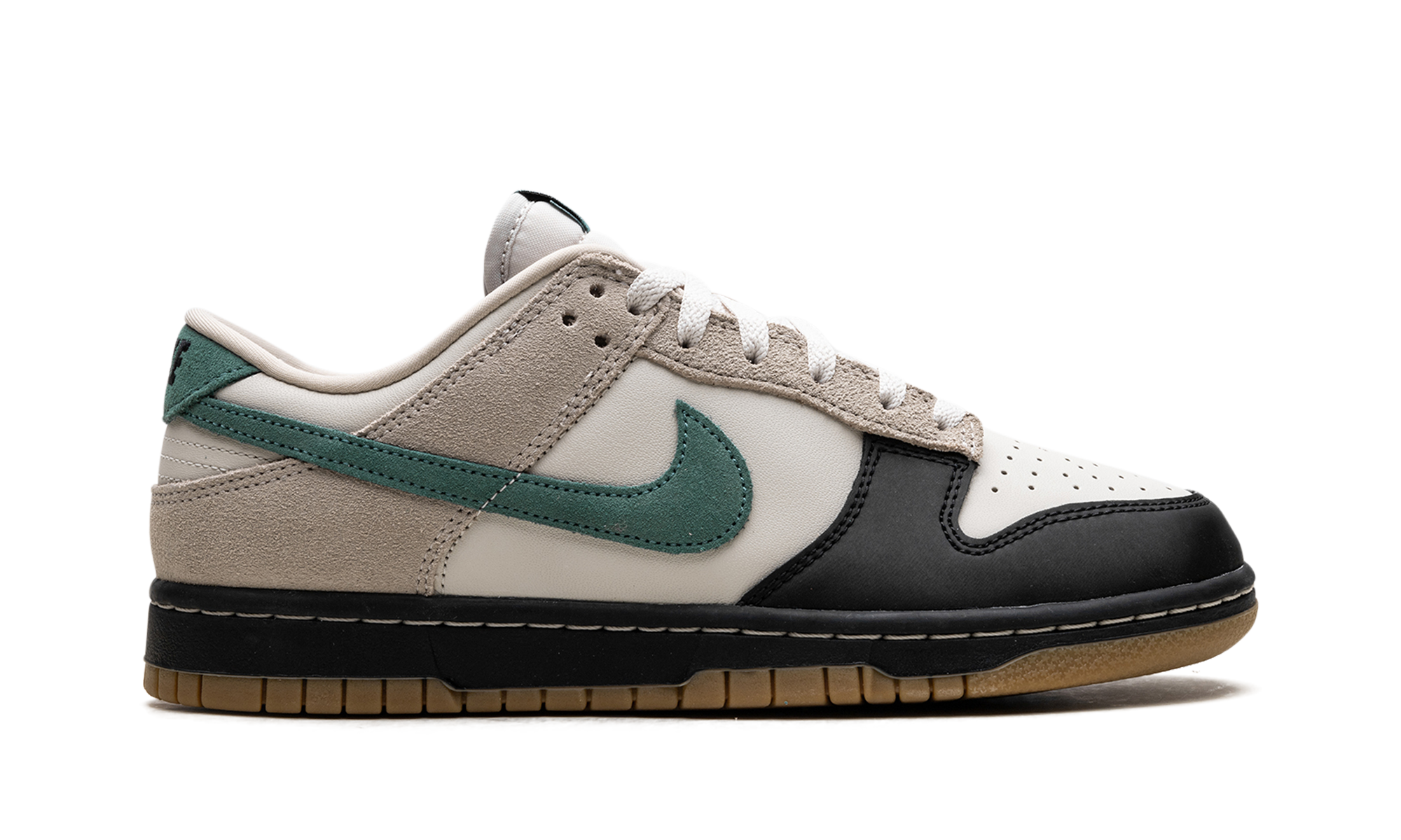 Dunk Low "Brown Bicoastal" HQ3483 104