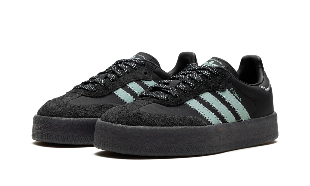Sambae WMNS "Core Black Haze Green" IE9110