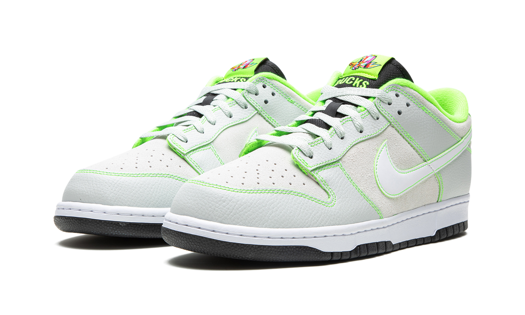 Dunk Low UO P "Oregon" FQ7260 001