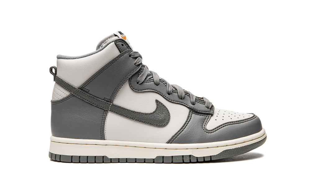 Dunk High SE (GS) "Grey/Sail" DM1028 001