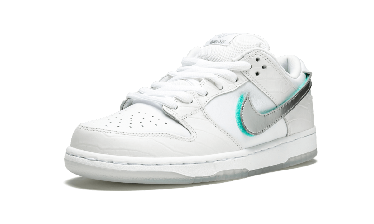 SB Dunk Low Pro OG QS "Diamond Supply White" BV1310 100