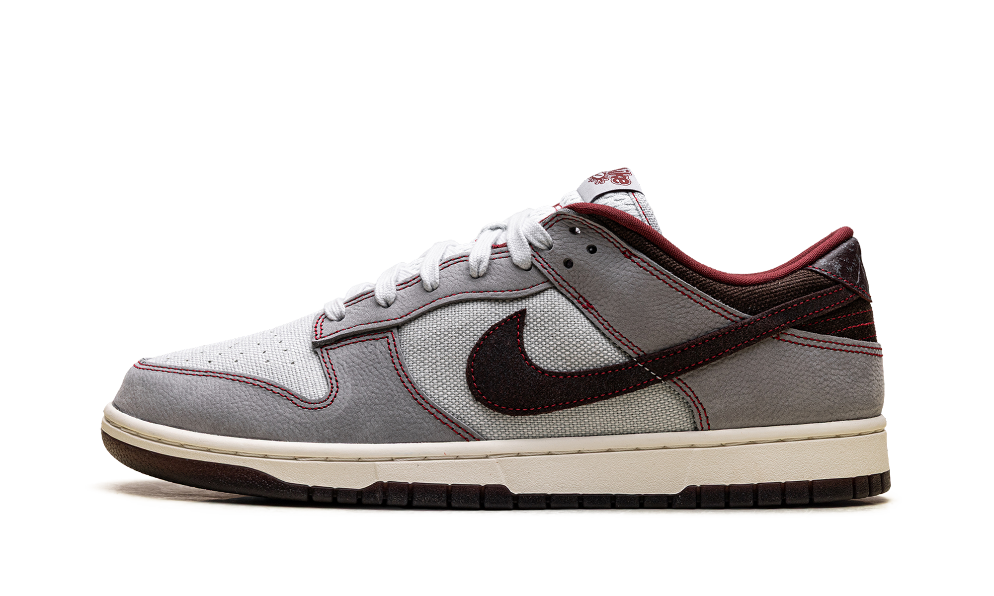 Dunk Low Retro SE "Pure Platinum / Wolf Grey / Team Red / Burgundy Crush" IH1942 001