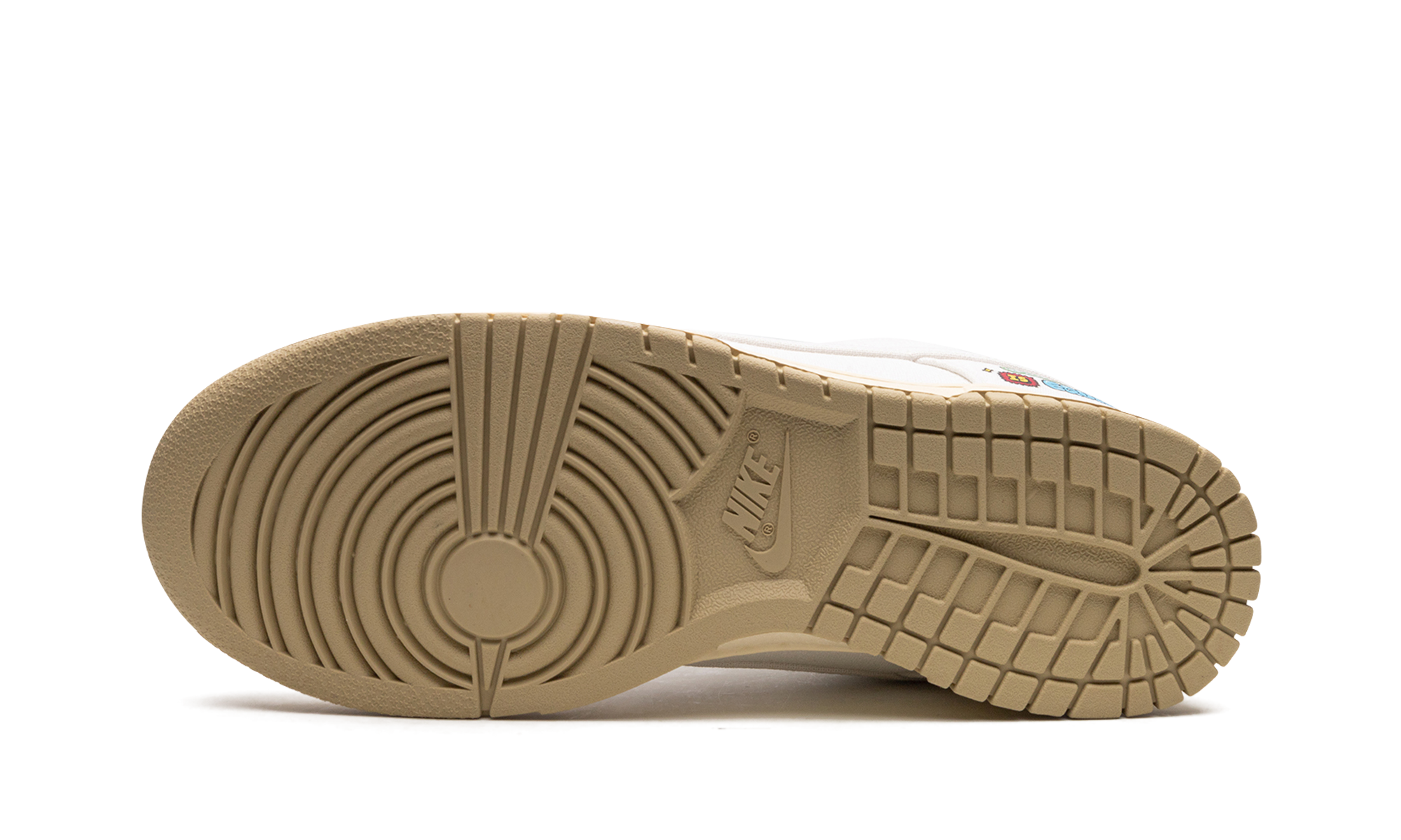 DUNK LO MNS WMNS "The Future is Equal" FD0868 133