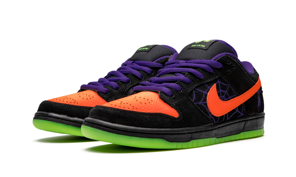 SB Dunk Low "Night of Mischief" BQ6817 006