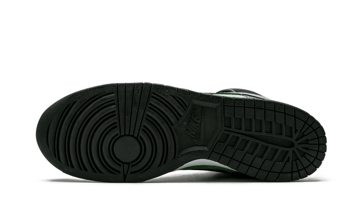 Dunk High Pro SB "Brute" 305050 304
