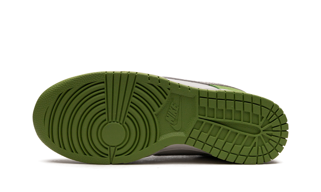Dunk Low AS "Safari Swoosh - Chlorphyll" DR0156 300