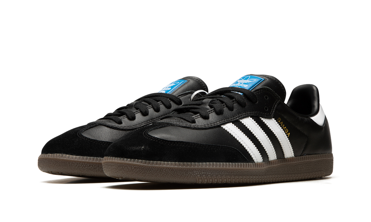 Samba ADV "Black / White" GW3159