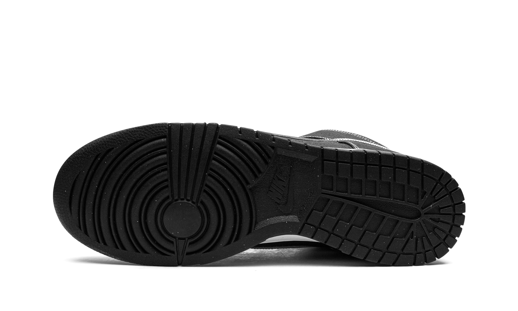 Dunk Mid "Off Noir" DV0830 001