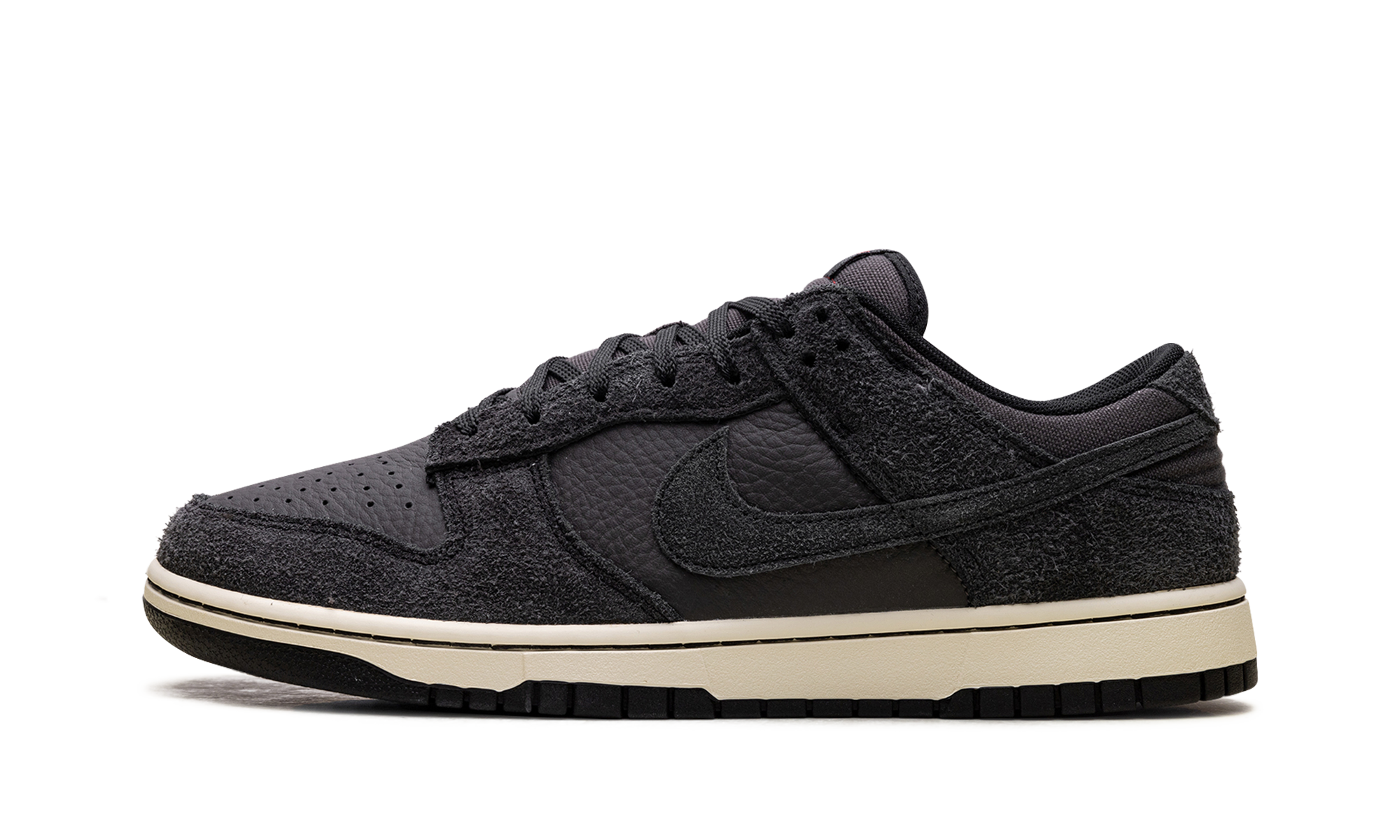 Dunk Low Premium "Black Off Noir" HF3145 001