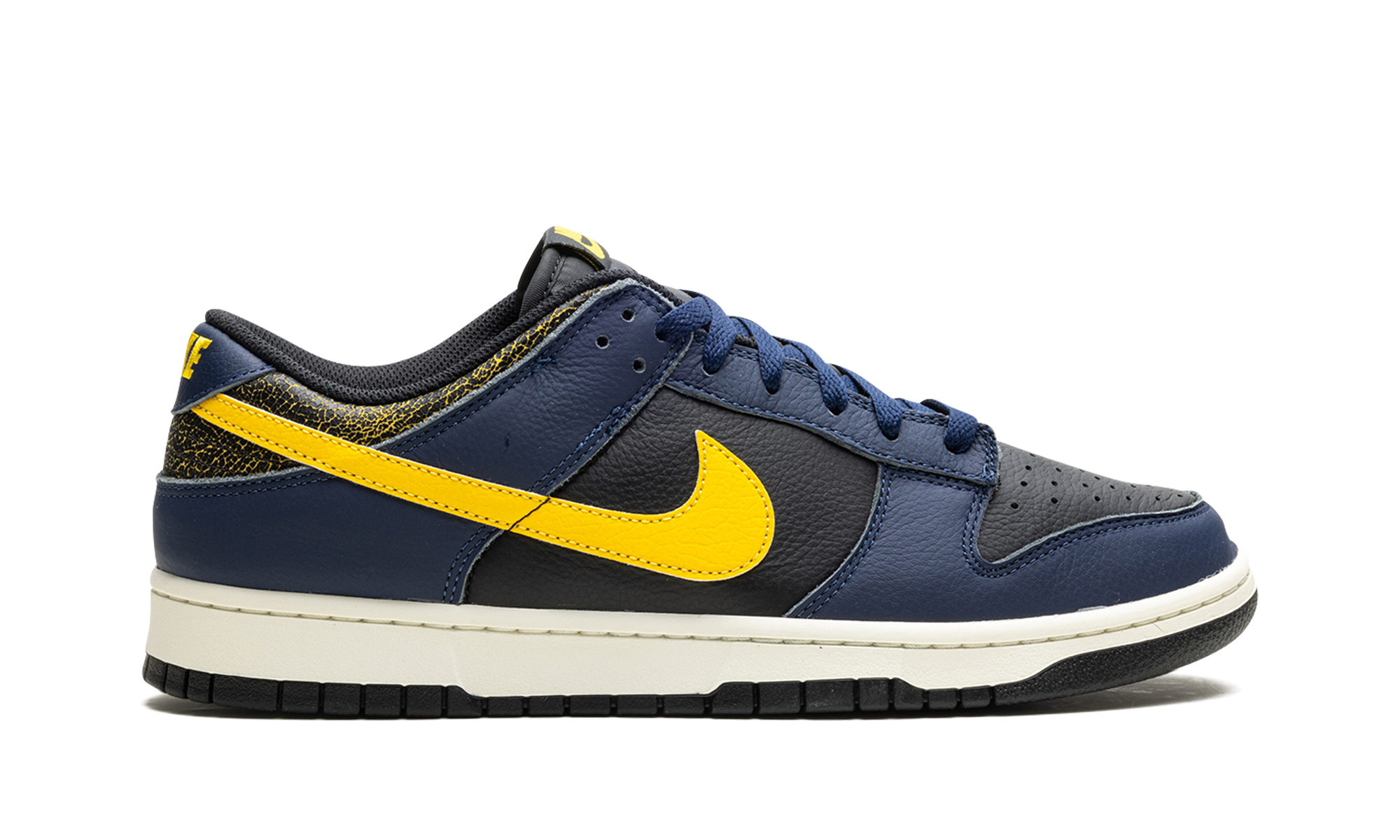 Dunk Low Vintage "Michigan" FZ4014 010