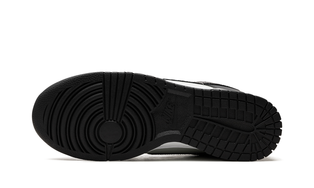 Dunk Low "Black/Total Orange" FN7808 001