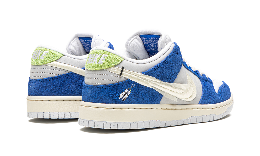 SB Dunk Low "Fly Streetwear - Gardenia" DQ5130 400