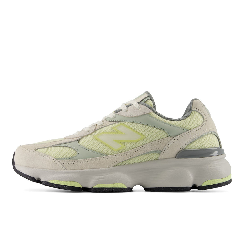 New Balance 603 Sneaker (W6032G7) Women's