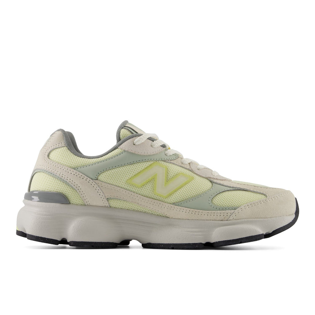 New Balance 603 Sneaker (W6032G7) Women's