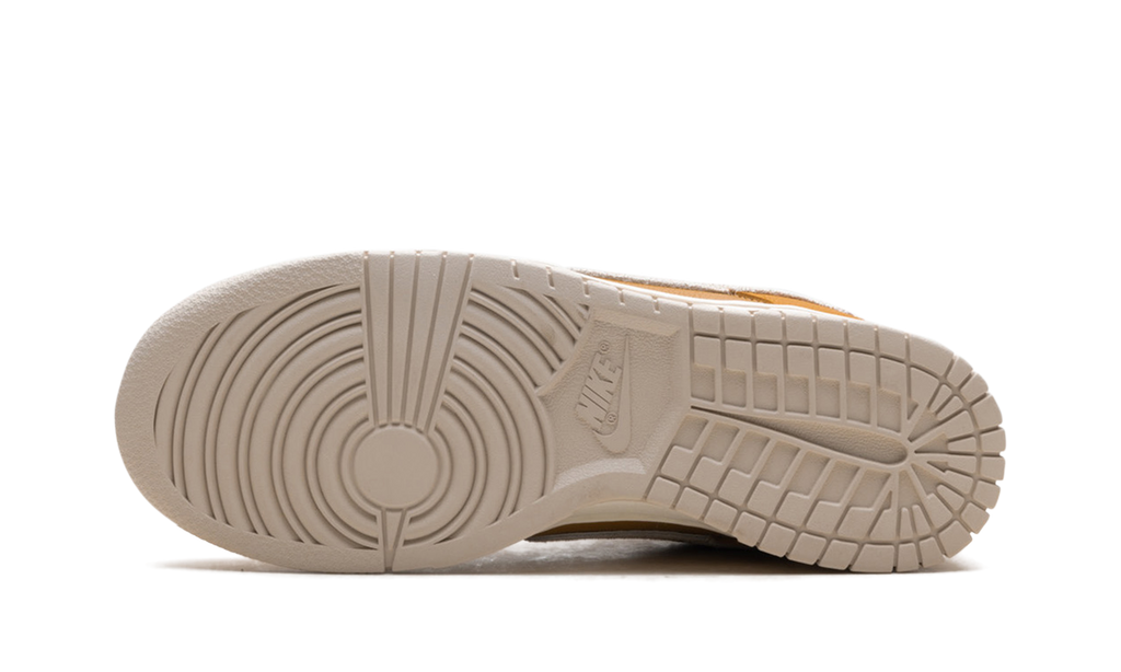 Dunk Low "Monarch" HJ9121 815