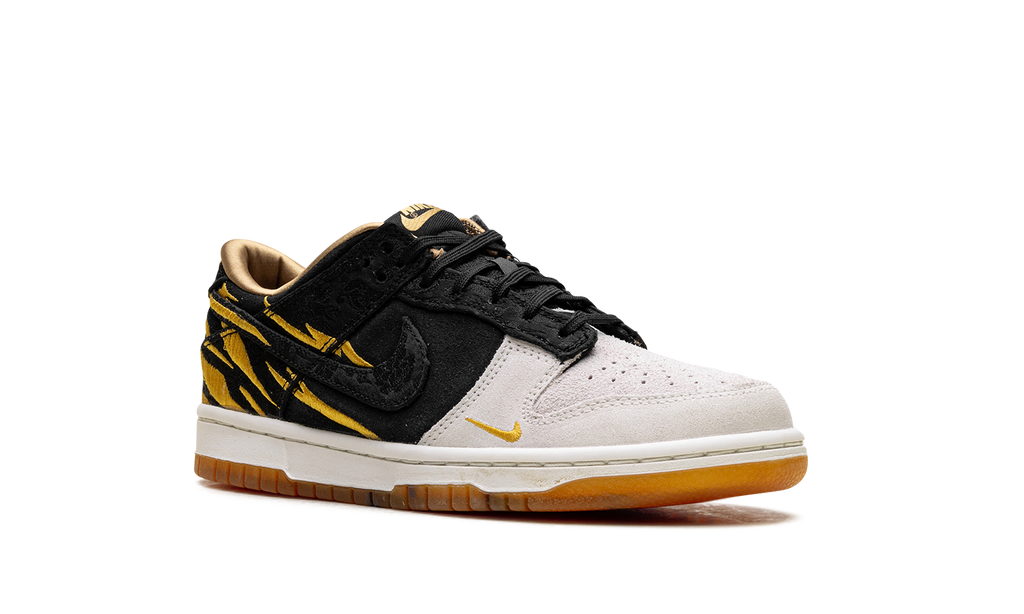Dunk Low GS "Year of the Tiger (2022)" DQ5351 001