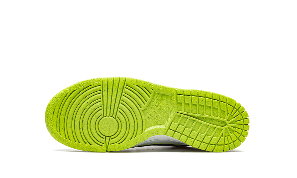 Dunk Low (GS) "3D Swoosh" DV3478 100