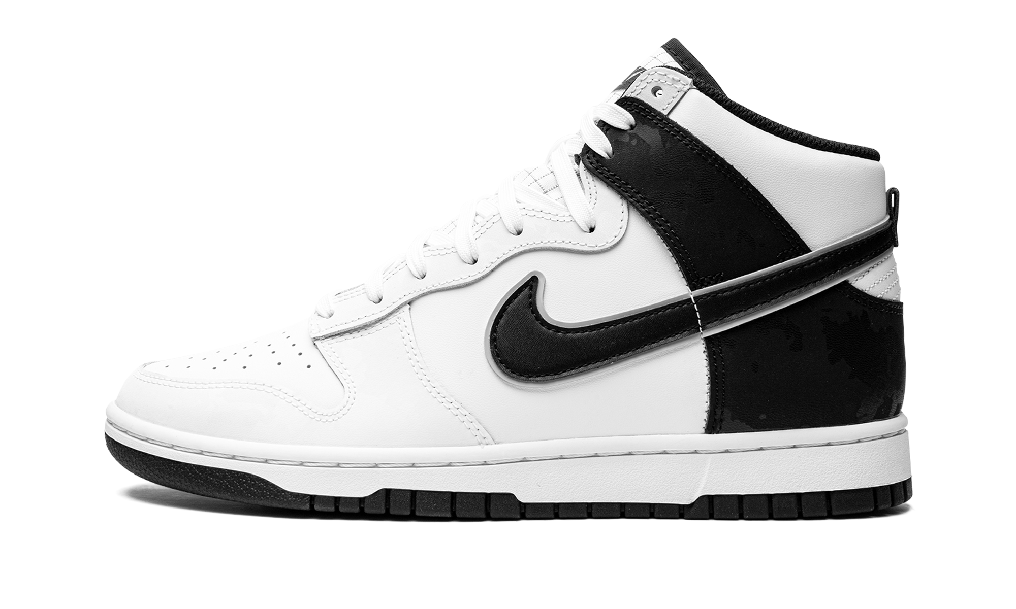 Dunk High Retro SE "White Black Camo" DD3359 100