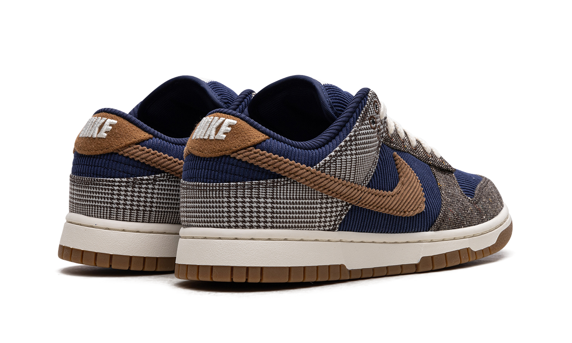 Dunk Low "Tweed Corduroy" FQ8746 410