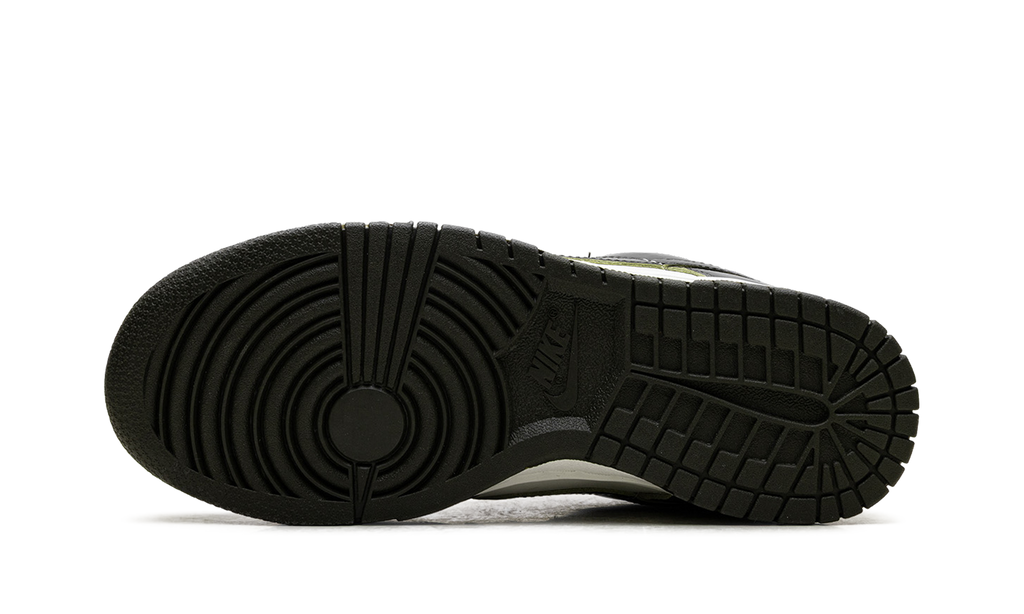Dunk Low SE WMNS "Panda-Monium Pack - Olive" HQ1918 001